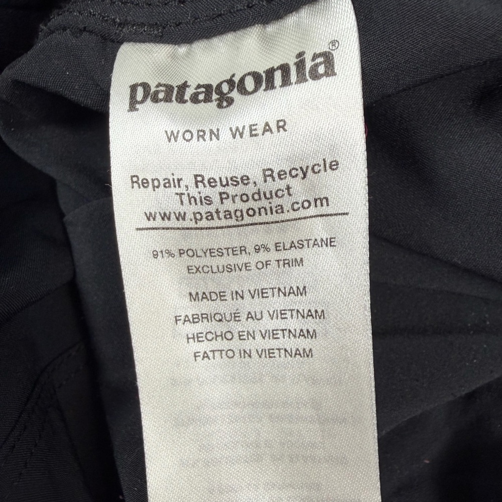 Patagonia Women's Fleetwith Dress. Size Small‎ 
Black - Picture 4 of 11